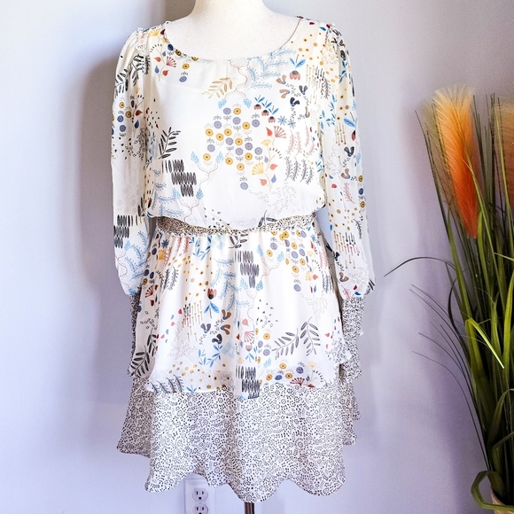 Revolve BAILEY 44 Kara Creme Fraiche Blouson Tiered Smocked Dress Size Medium - Picture 2 of 10